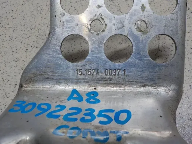 Кронштейн (сопут. товар) для  Audi 80/90 [B4] 1991-1995