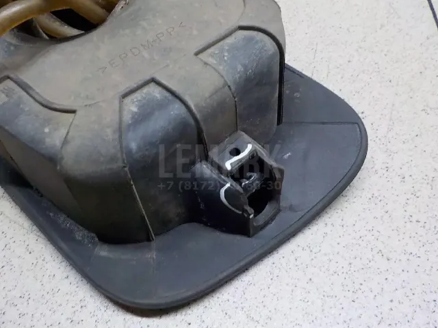 Лючок бензобака для  Ford Fiesta 2008-2019