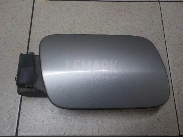 Лючок бензобака