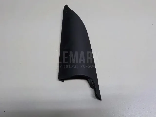 Накладка двери передней левой