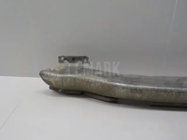 Усилитель заднего бампера