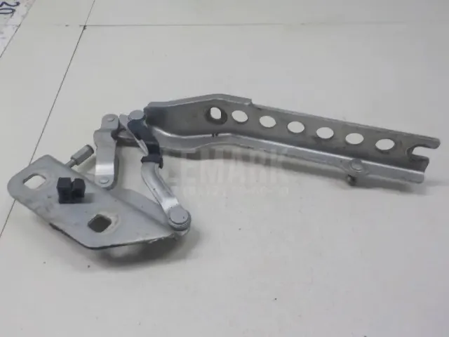 Петля капота левая для  Ford Cougar 1998-2001