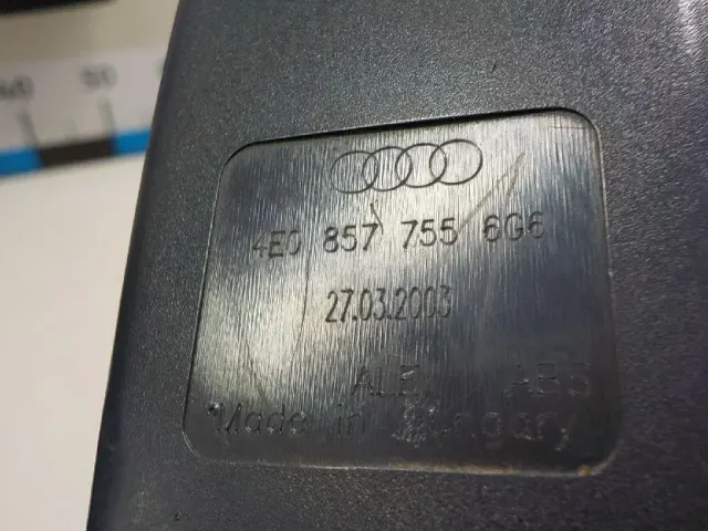 Ответная часть ремня безопасности для  Audi A8 [4D] 1999-2002
