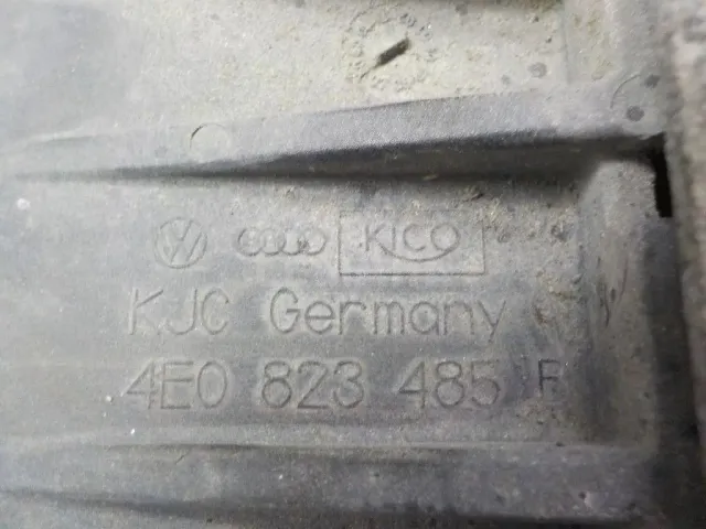 Крючок капота