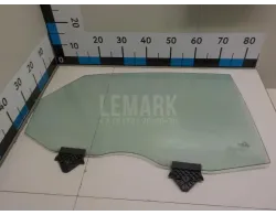 Стекло двери задней правой