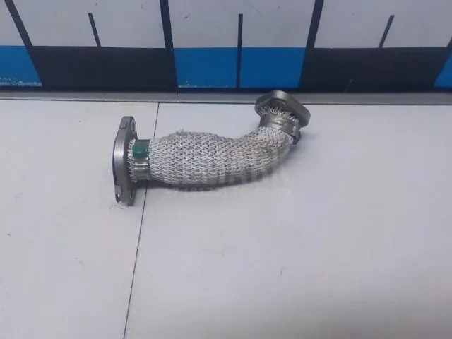 Трубка картерных газов