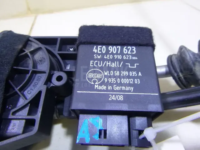 Держатель солнцезащитной шторки для  Ford Grand C-MAX 2010-2019