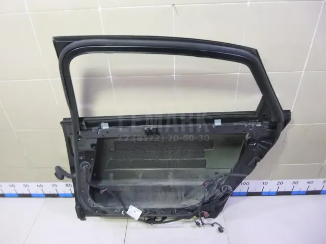 Дверь задняя правая для  Ford Escape EUR 2007-2009