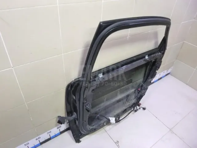 Дверь задняя правая для  Ford Escape EUR 2007-2009