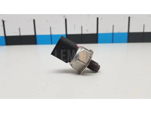 Датчик давления топлива