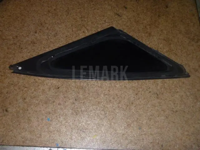 Стекло кузовное глухое левое для  BMW 3-serie E92/E93 2006-2012