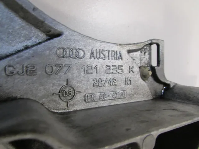 Кронштейн двигателя передний для  Audi Q6 2022