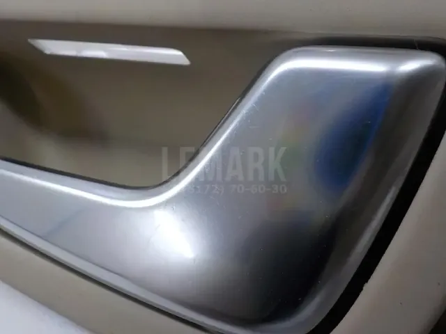Ручка двери внутренняя правая для  Audi A4 [B5] 1994-2001
