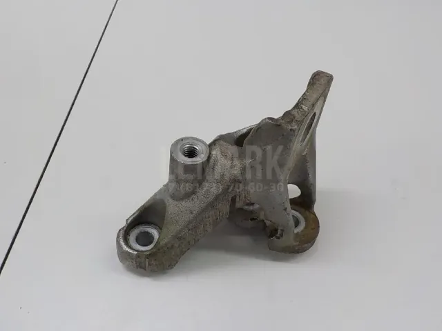 Кронштейн КПП левый для  Audi A4 [B5] 1994-2001