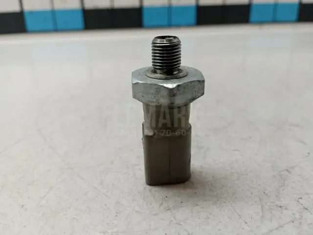 Датчик давления масла