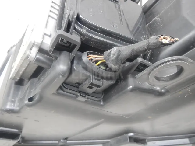 Фара правая для  Ford Cougar 1998-2001