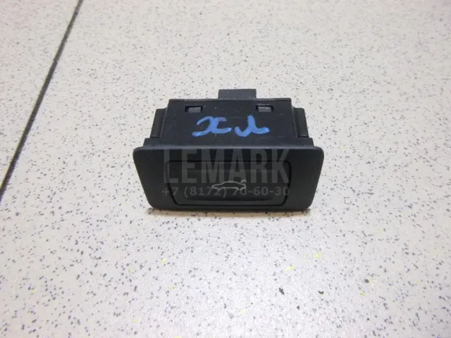 Кнопка открывания багажника для  BMW 5-serie F10/F11 2009-2016
