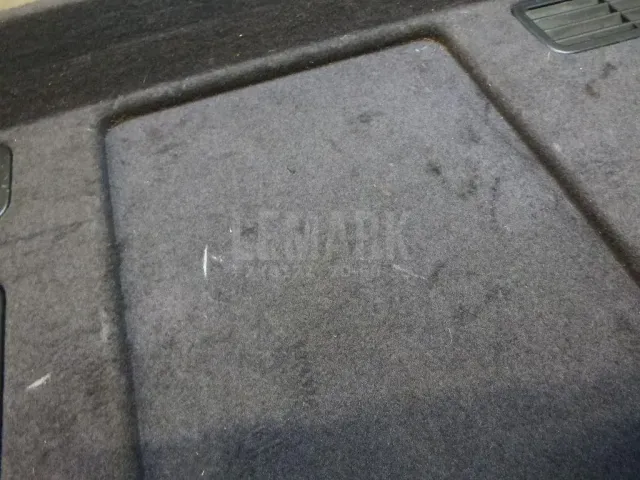 Обшивка багажника