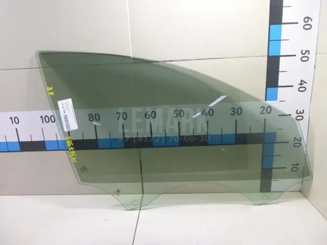 Стекло двери передней правой для  Ford Kuga 2008-2012