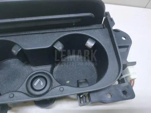 Подстаканник для  Cadillac Escalade II 2000-2006