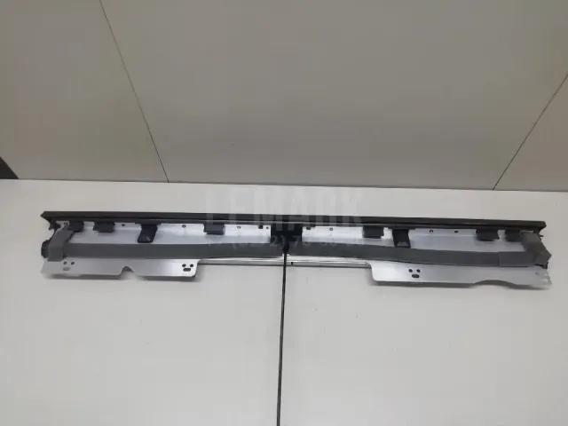 Шторка солнцезащитная для  BMW X3 E83 2004-2010
