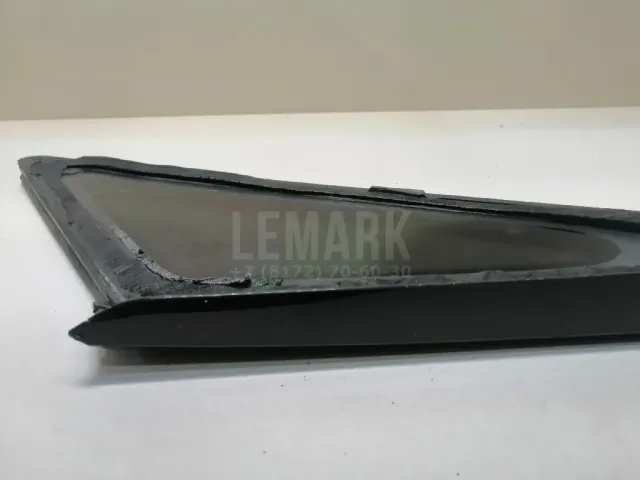 Стекло кузовное глухое левое для  BMW 4-serie G22/G23 2020