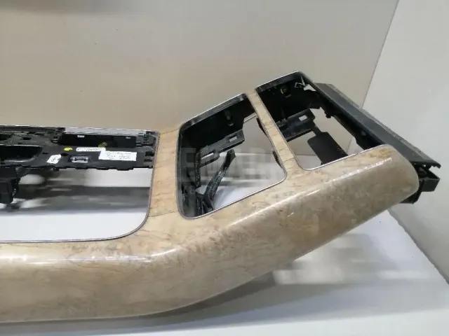Консоль для  Ford Escape EUR 2007-2009