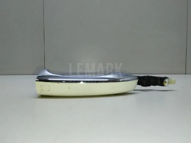 Ручка двери наружная правая