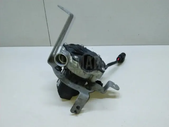 Насос воздушный для  Ford Escape EUR 2007-2009