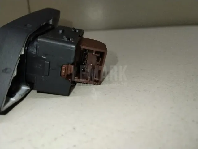 Кнопка центрального замка для  Ford Mondeo V 2015-2022
