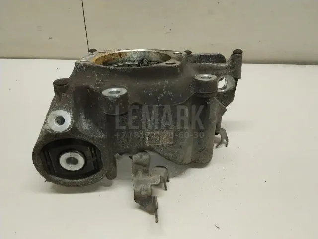 Кулак поворотный задний правый для  Ford Cougar 1998-2001