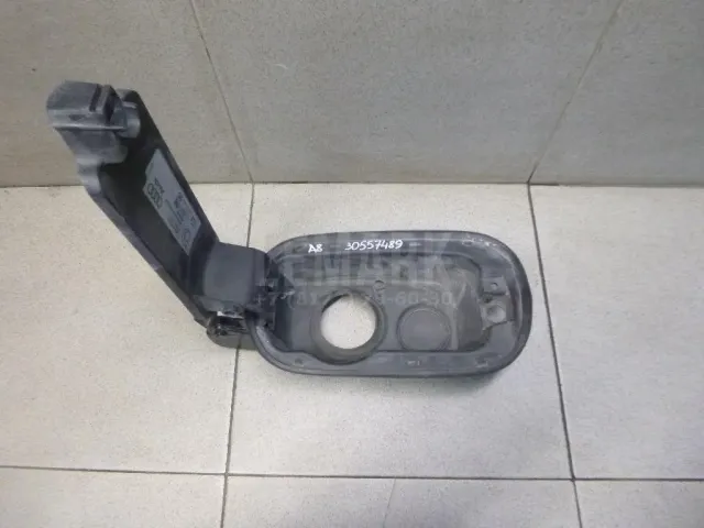 Ниша лючка бензобака для  Ford Fiesta 2008-2019