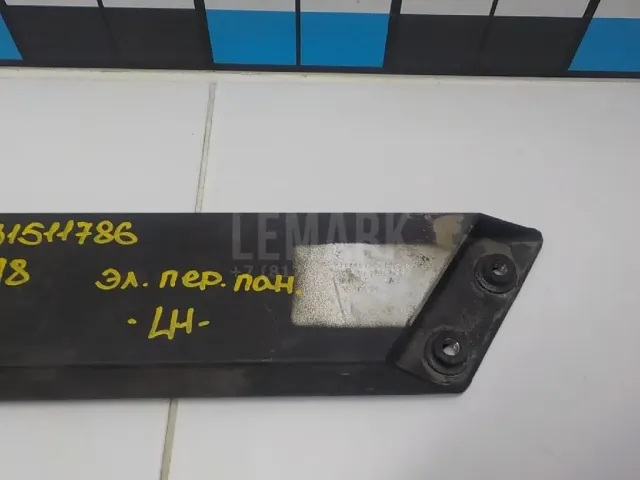 Элемент передней панели