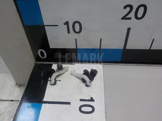 Тяга привода отопителя