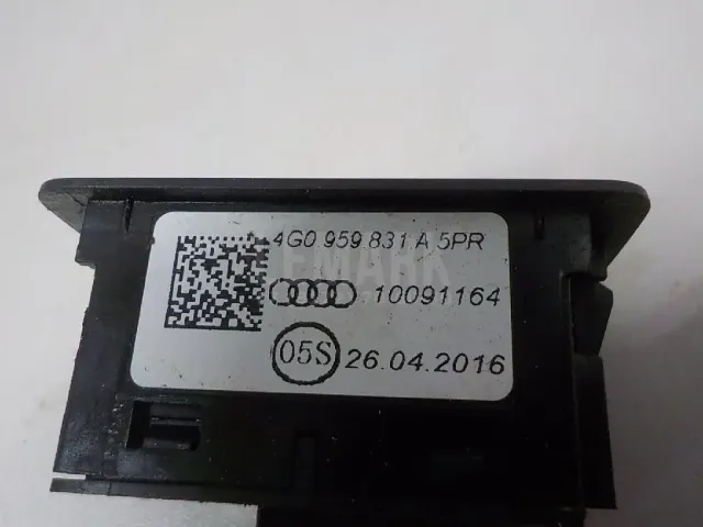 Кнопка открывания багажника для  Citroen C4 Grand Picasso 2006-2014