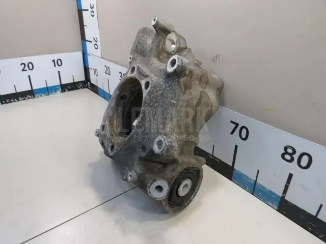 Кулак поворотный задний правый для  Audi Allroad quattro 2006-2012