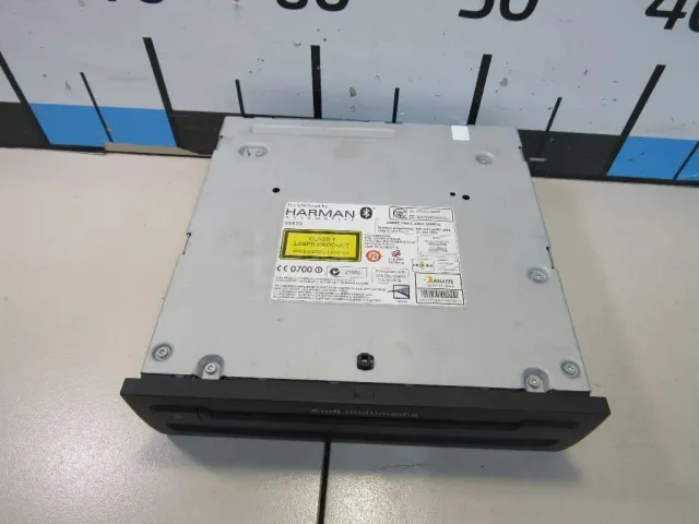 Проигрыватель CD/DVD