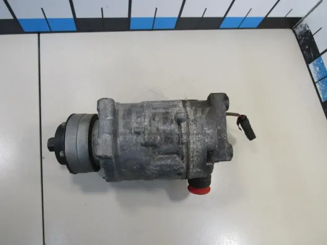 Компрессор кондиционера для  Chevrolet Suburban 2006-2014