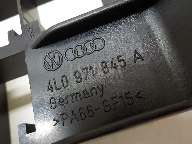 Корпус блока предохранителей для  Audi A4 [B8] Allroad 2009-2015