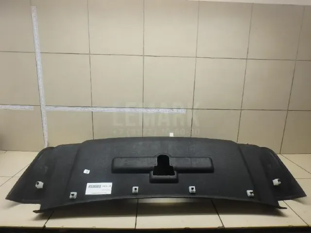 Обшивка крышки багажника
