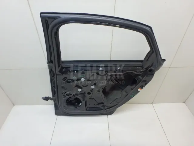 Дверь задняя правая для  Ford Escape EUR 2007-2009