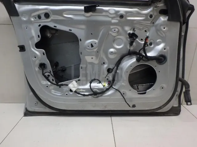 Дверь передняя левая для  Ford Fiesta 2008-2019