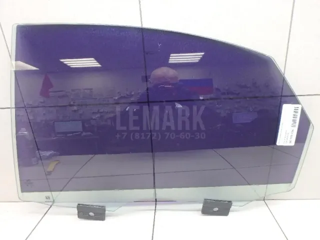 Стекло двери задней левой