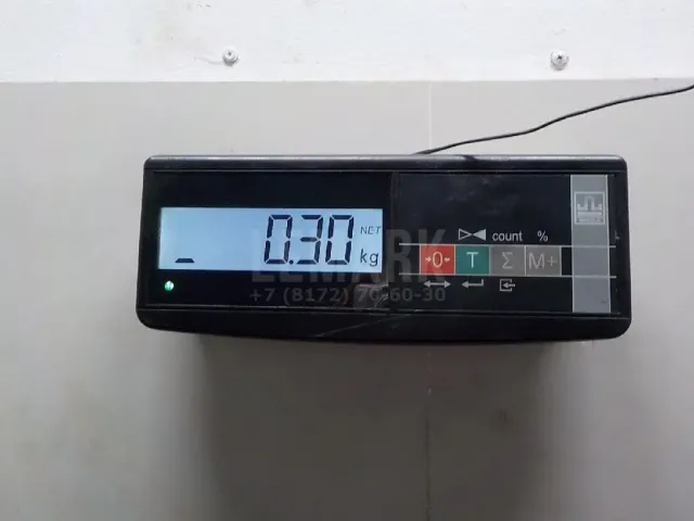 Накладка стекла переднего левого