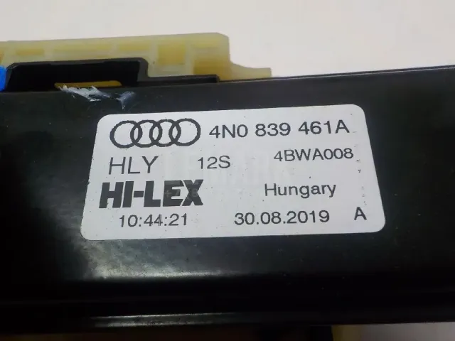 Стеклоподъемник электр. задний левый для  Audi Q3 (8U) 2012-2018