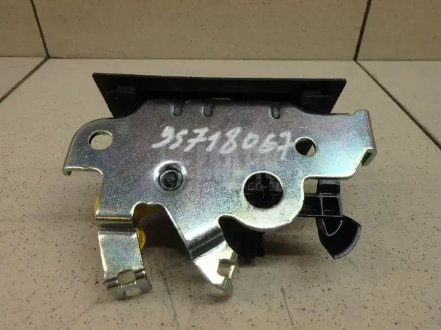 Замок багажника для  Ford Fiesta 2008-2019