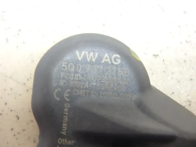 Датчик давления в шине (TPMS)