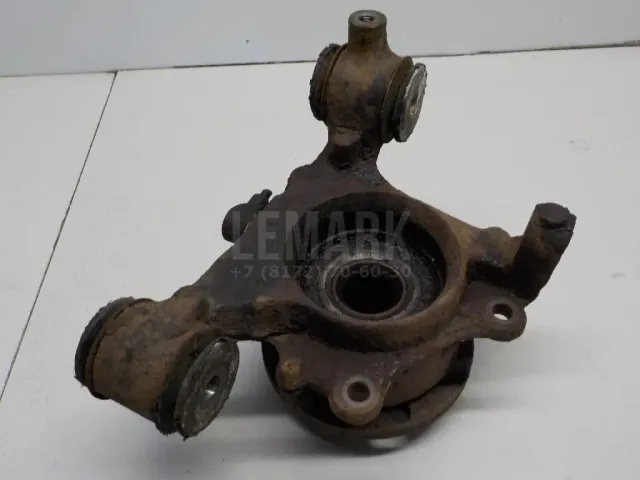Кулак поворотный задний левый для  Audi A4 [B6] 2000-2004