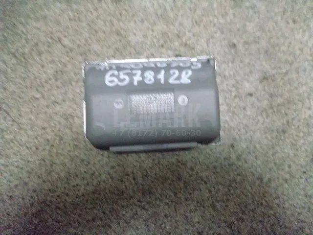 Пепельница передняя для  Ford Escape EUR 2007-2009