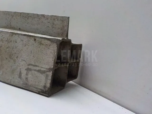 Усилитель заднего бампера